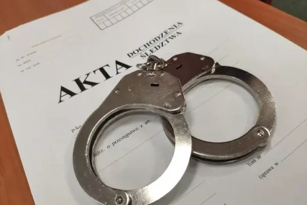 Nocna awantura w Kętrzynie. 46-latek usłyszał zarzut uszkodzenia ciała