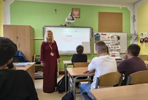 Uczniowie z Kętrzyna poznali pracę Urzędu Skarbowego