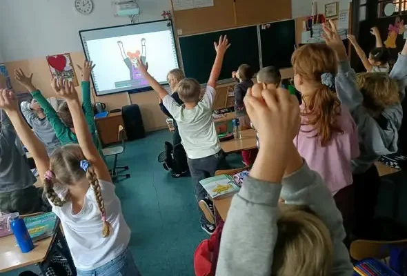 Uczniowie z Kętrzyna uczą się, jak mądrze korzystać z ekranów