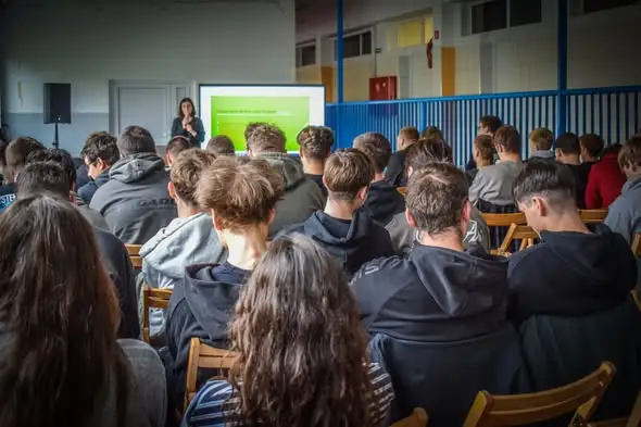 Uczniowie ZS Kętrzyn spotkali się z doradcą z Powiatowego Urzędu Pracy