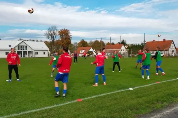 Orlęta Reszel wygrywają 4:3 z GKS Colet Kozłowo po dramatycznym meczu