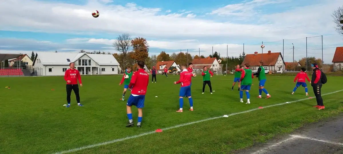 Orlęta Reszel wygrywają 4:3 z GKS Colet Kozłowo po dramatycznym meczu