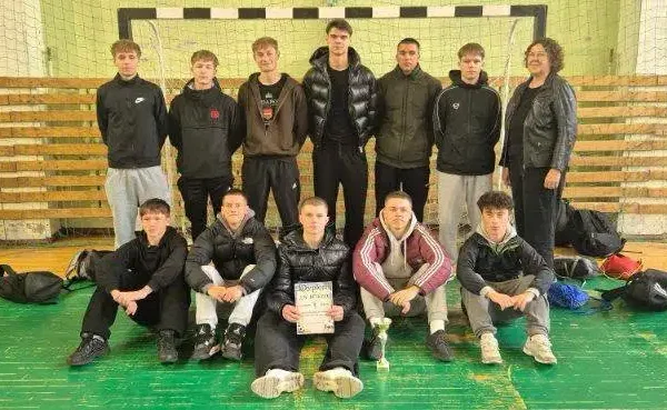 Sukces uczniów z Kętrzyna: I miejsce w Mistrzostwach Powiatu w Piłce Nożnej Halowej