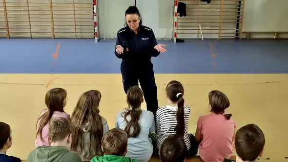 Policjanci w Mołtajnach: przemoc rówieśnicza nie ma zgody