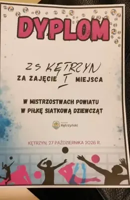 Siatkarki z ZS Kętrzyn wygrywają powiatowe zawody i awansują do rejonu